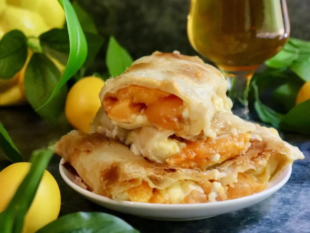 RECEPT Štrudla s marelicama, pivom i bademima