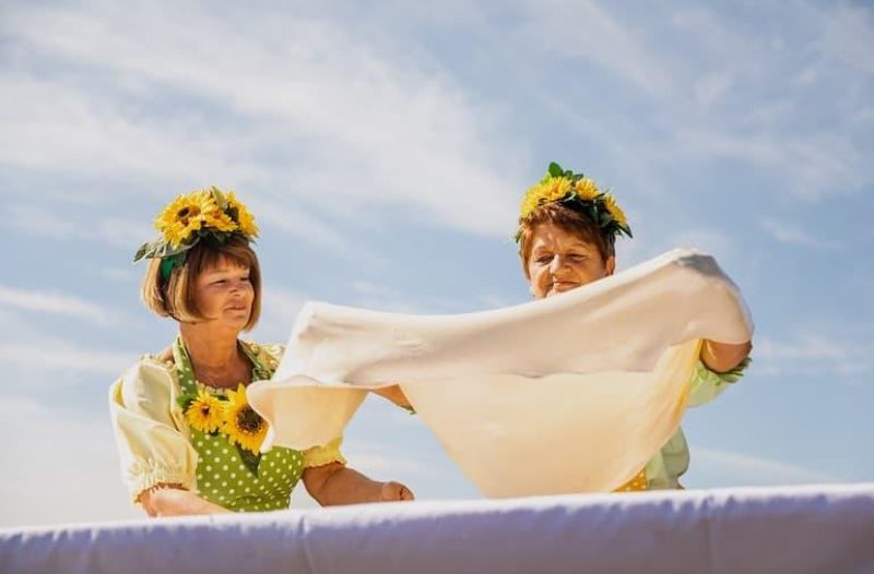 Hrvatska Kostajnica - hrvatska-kostajnica.net - Počinje najslađi festival! Štrudlafest vam poklanja recept za štrudlu koja je prava zvijezda ovog festivala